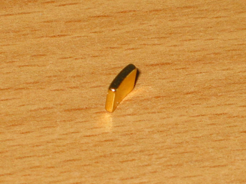 Magnet gebogen, vergoldet:   2,9x5,5x1,5mm N52 (Kisskatz)